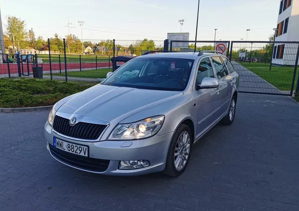 samochody osobowe Skoda Octavia cena 29900 przebieg: 199000, rok produkcji 2009 z Marki